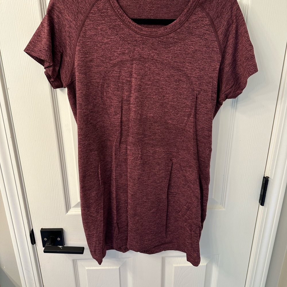 Lululemon swiftly tech, short-sleeved shirt, hip-length